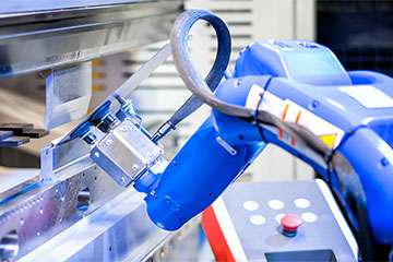 钣金行业资讯-采用机器人钣金折弯，钣金加工行业已经不再需要大批量的尺寸来使用机器人折弯机-开云官方网站·开云KaiYyun登陆入口-开云(中国)