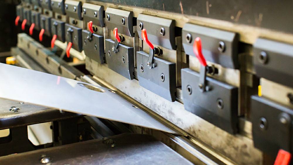 制作钣金加工项目都有哪些基础设备？-开云官方网站·开云KaiYyun登陆入口-开云(中国)